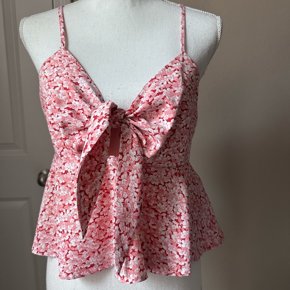 SHEIN Tops - Floral Tie-Front Peplum Cami